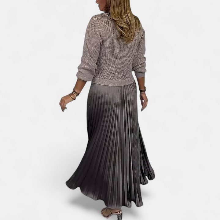 Aveline | Flowing Pleated Maxi Skirt